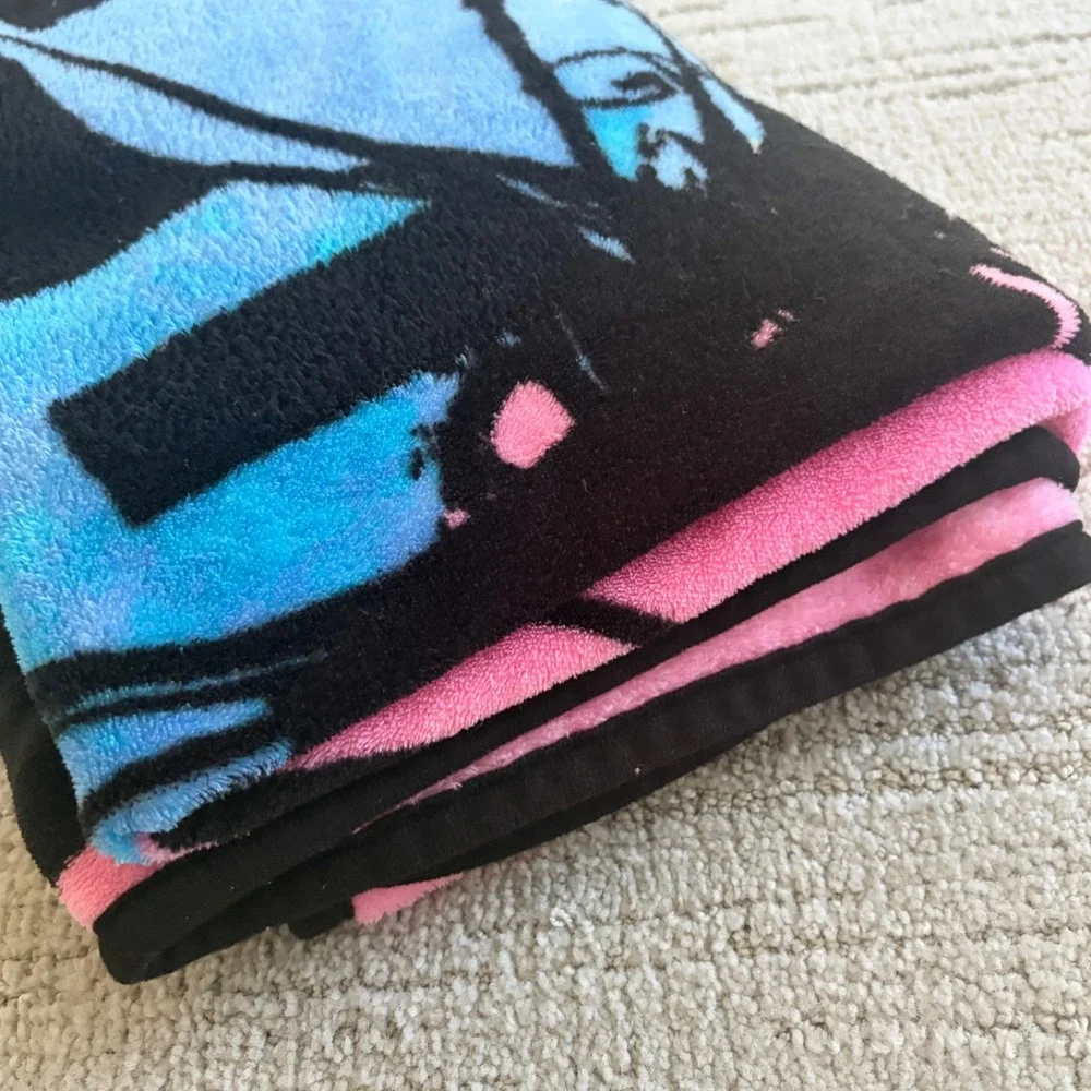 Coraline Profile Black Cat Mouse Fleece Throw‎ Blanket Pink Black Hot Topic